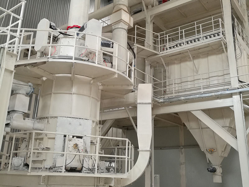 賀州超細碳(tàn)酸鈣立磨生産線(xiàn)